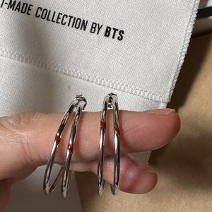 BTS made by artist - Jimin red carving earring (Authentic!)